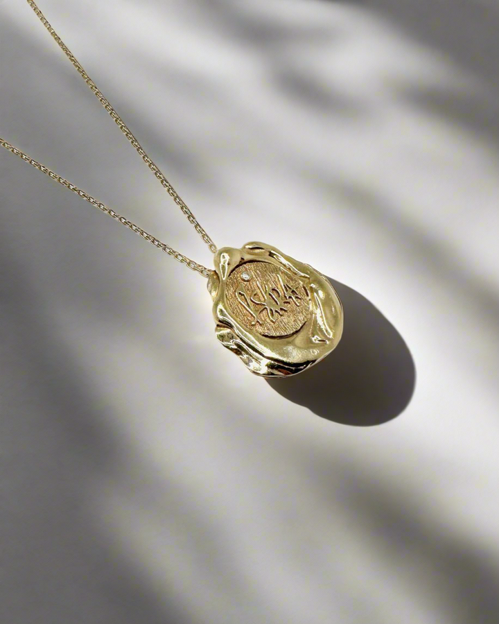 <tc>Pendant Medallion  - злато с диамант</tc>