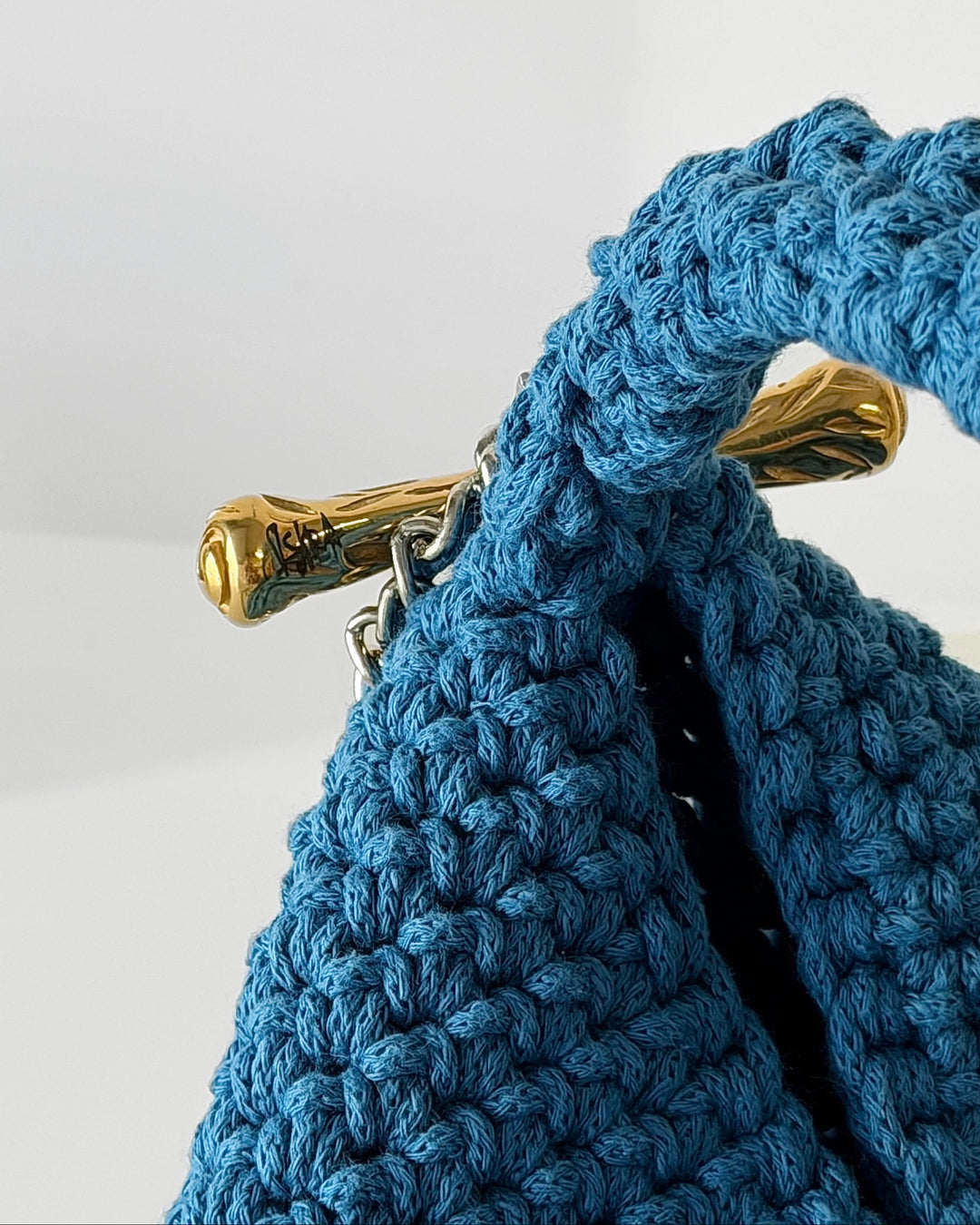 Crossbody Clasp Bag - Blue