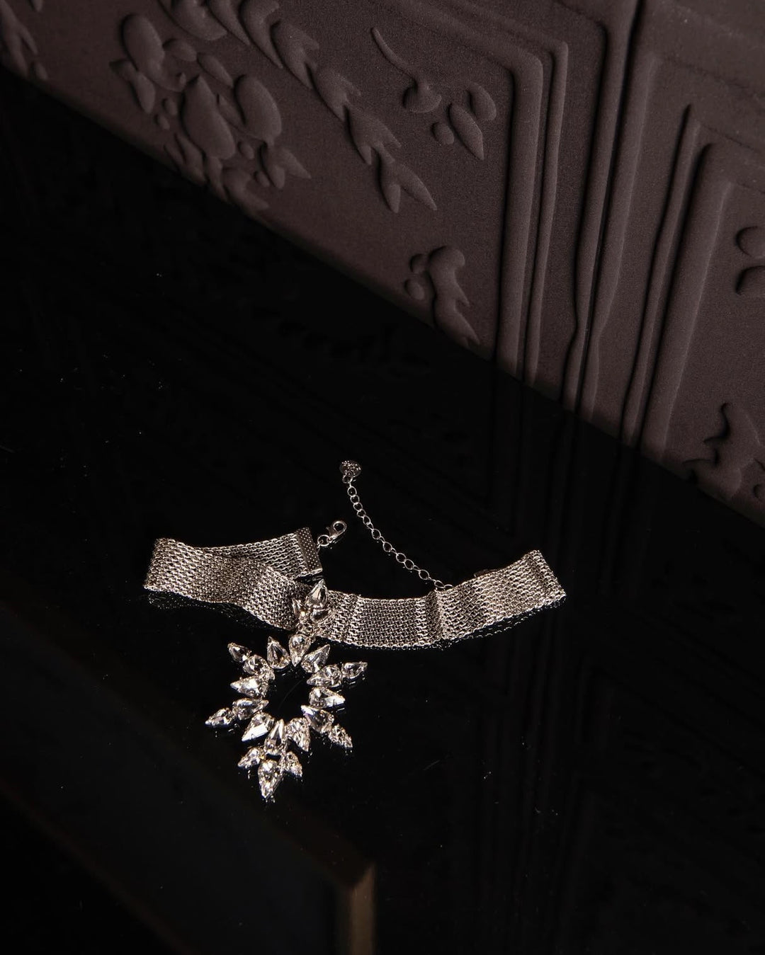 Dew Choker