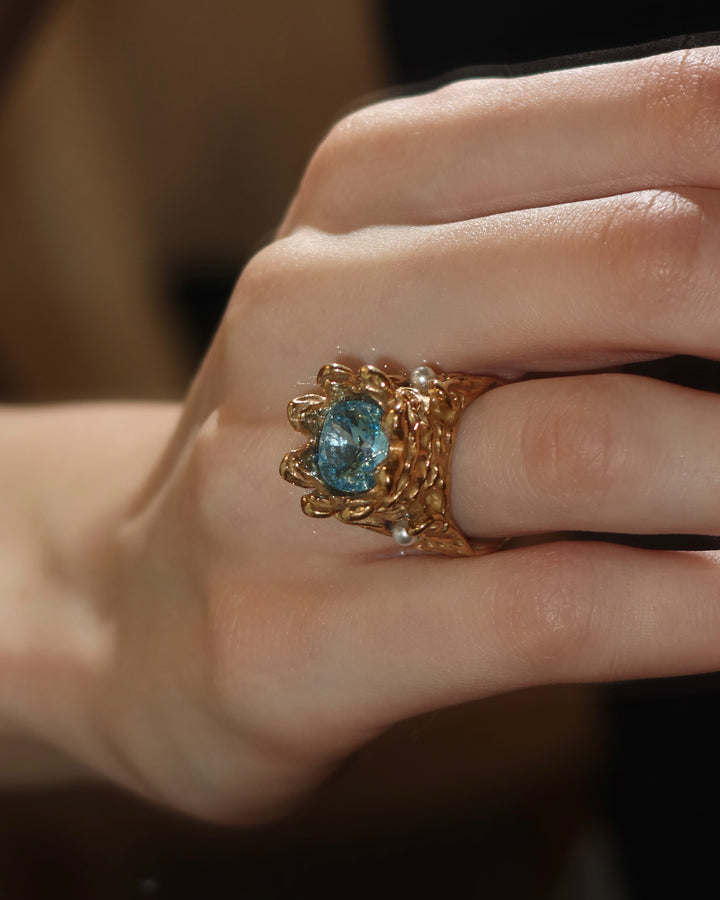 Crystal Royal Ring - Gold Steel