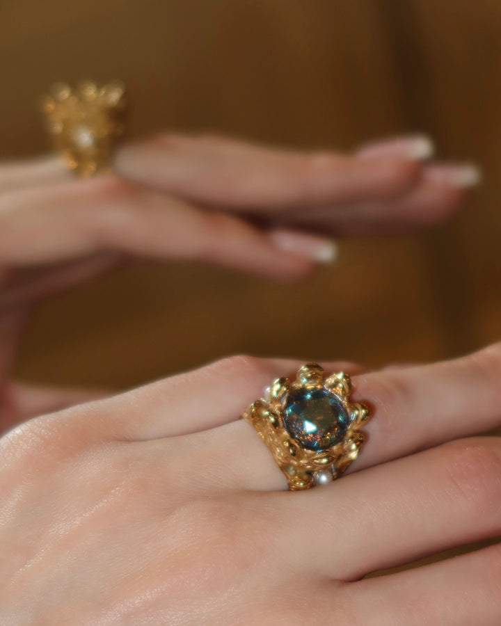 Crystal Royal Ring - Gold Steel