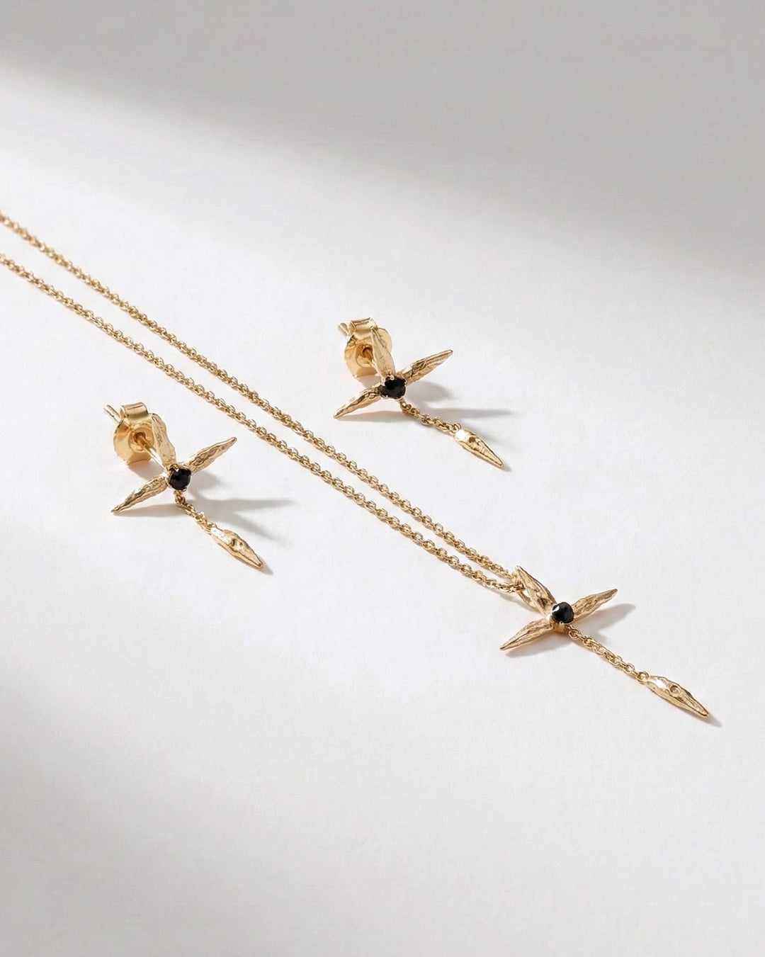 Freedom Pearl Necklace & Earrings Set