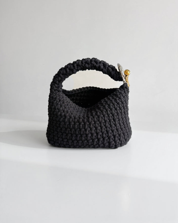 Gigi Clasp Bag - Black