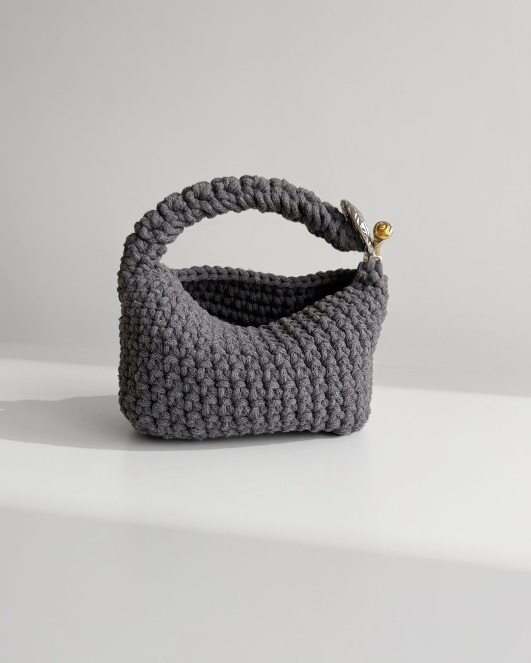 Gigi Clasp Bag - Grey