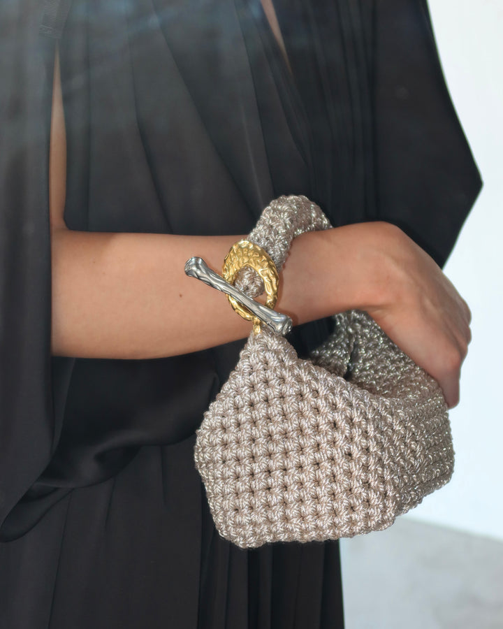 Gigi Clasp Bag - Metallic Platinum