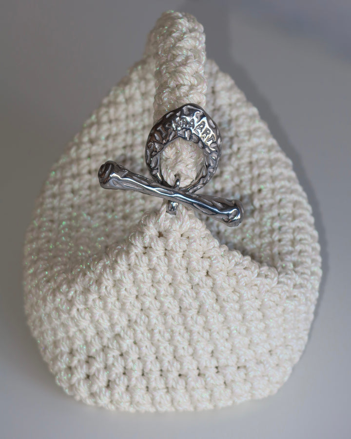 Gigi Clasp Bag - Metallic White Moonlight