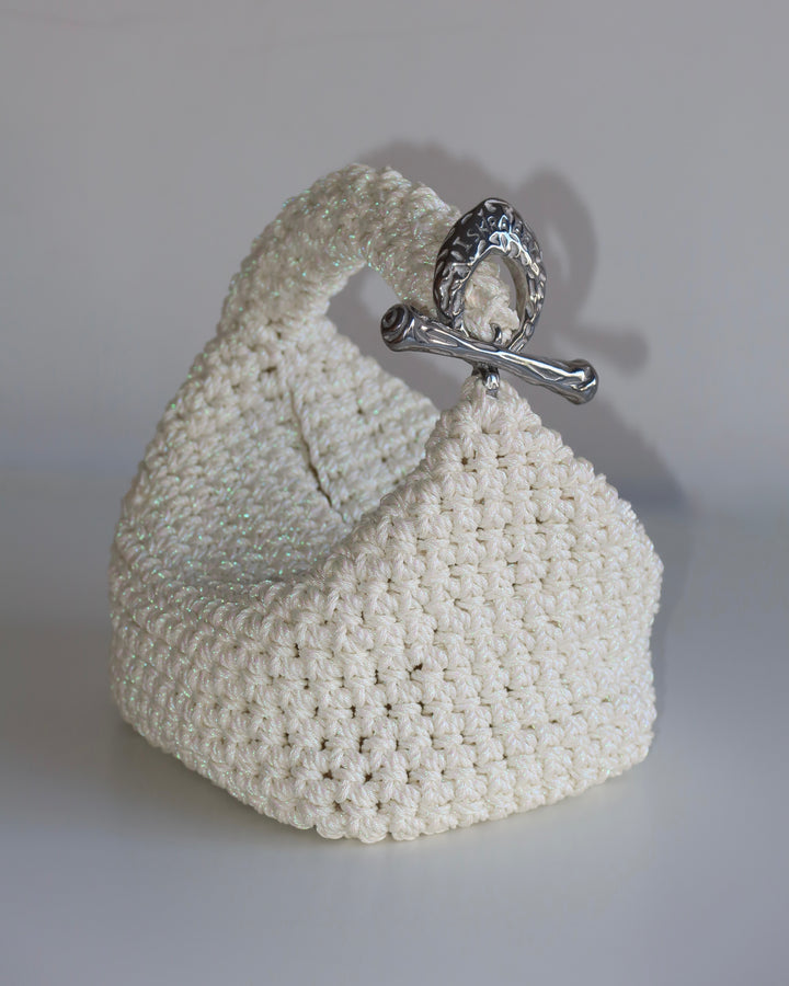 Gigi Clasp Bag - Metallic White Moonlight