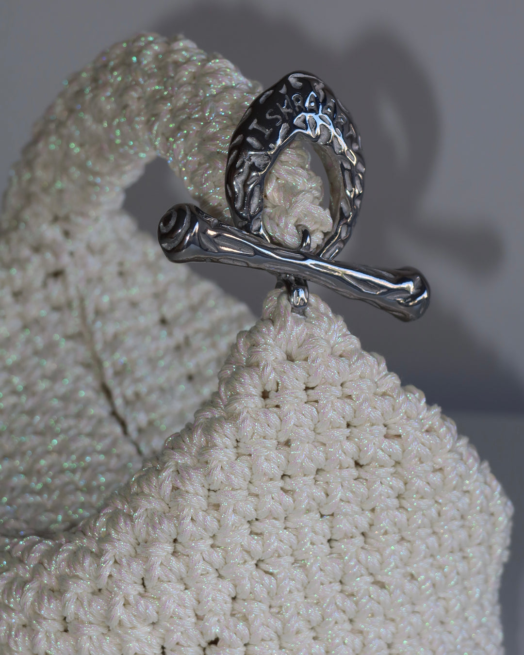Gigi Clasp Bag - Metallic White Moonlight