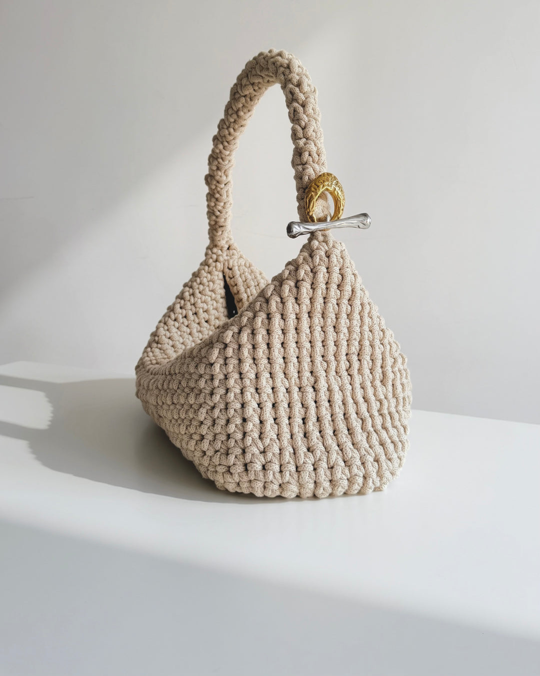 Gigi Clasp Bag - Sand