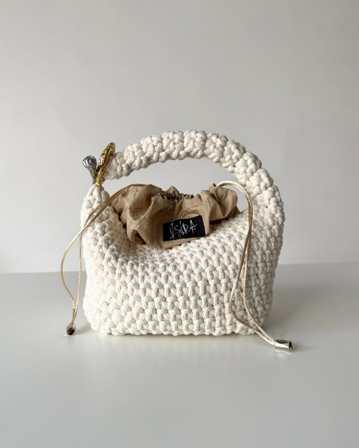 Gigi Clasp Bag - White