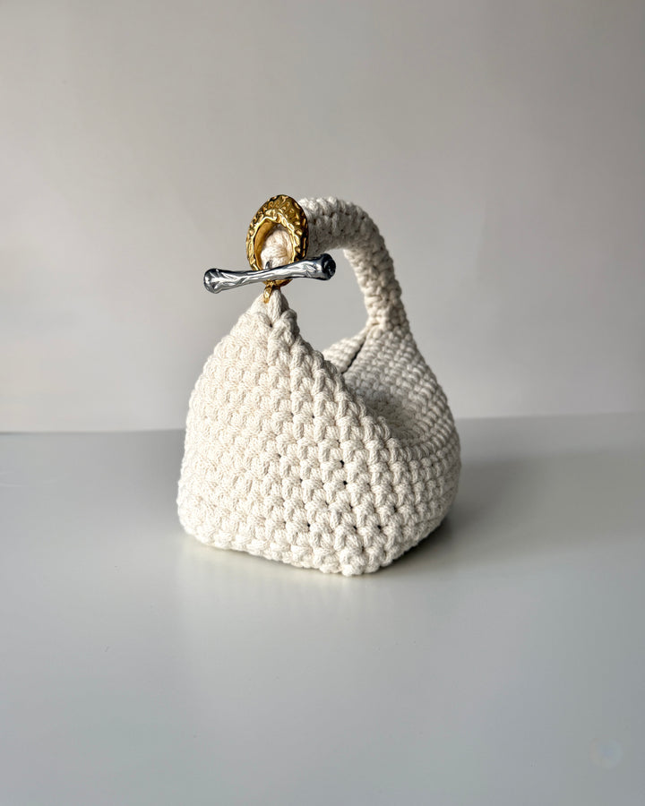 Gigi Clasp Bag - White