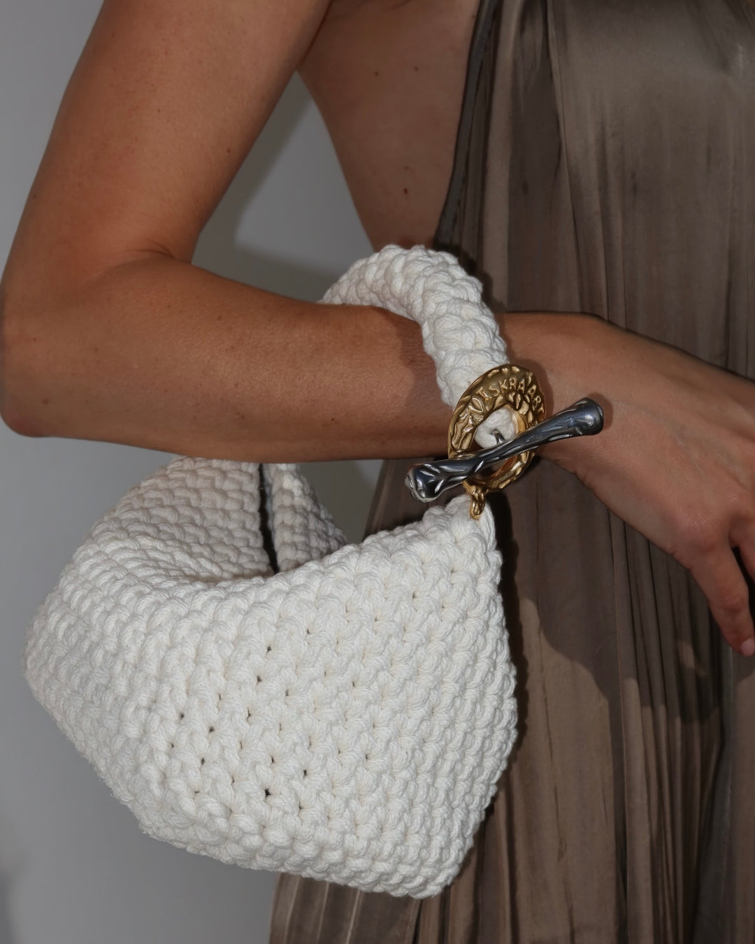 Gigi Clasp Bag - White