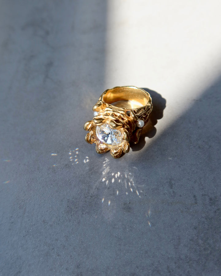 Crystal Royal Ring - Gold