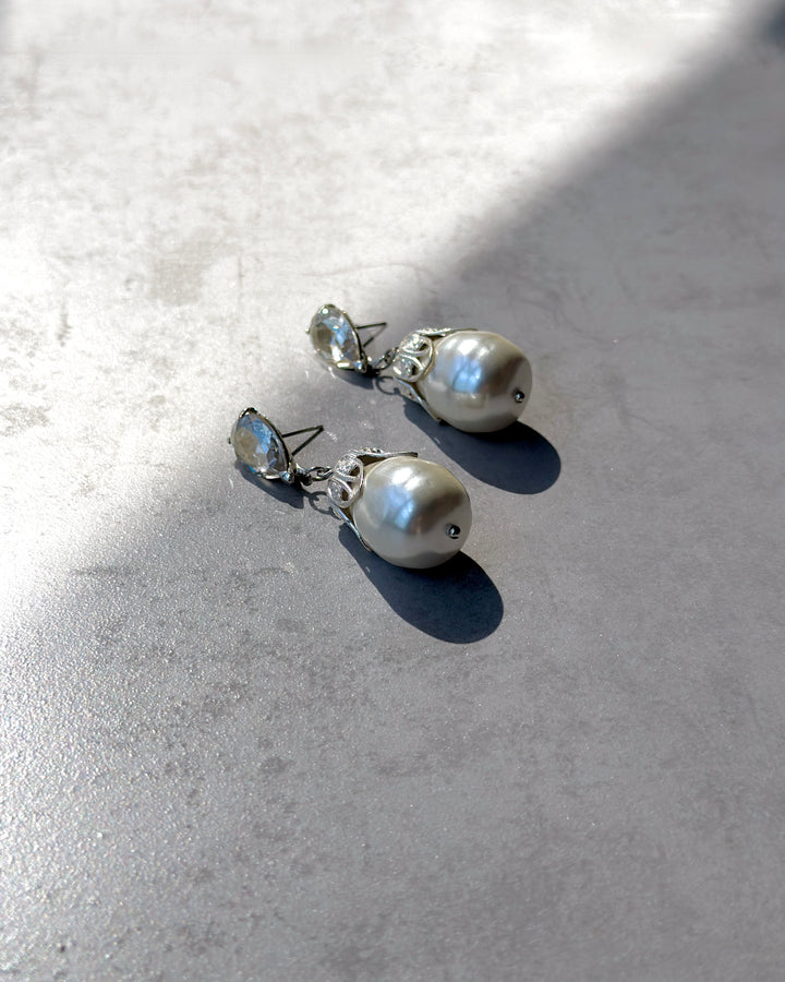 Gothic Grande Pearl Earrings