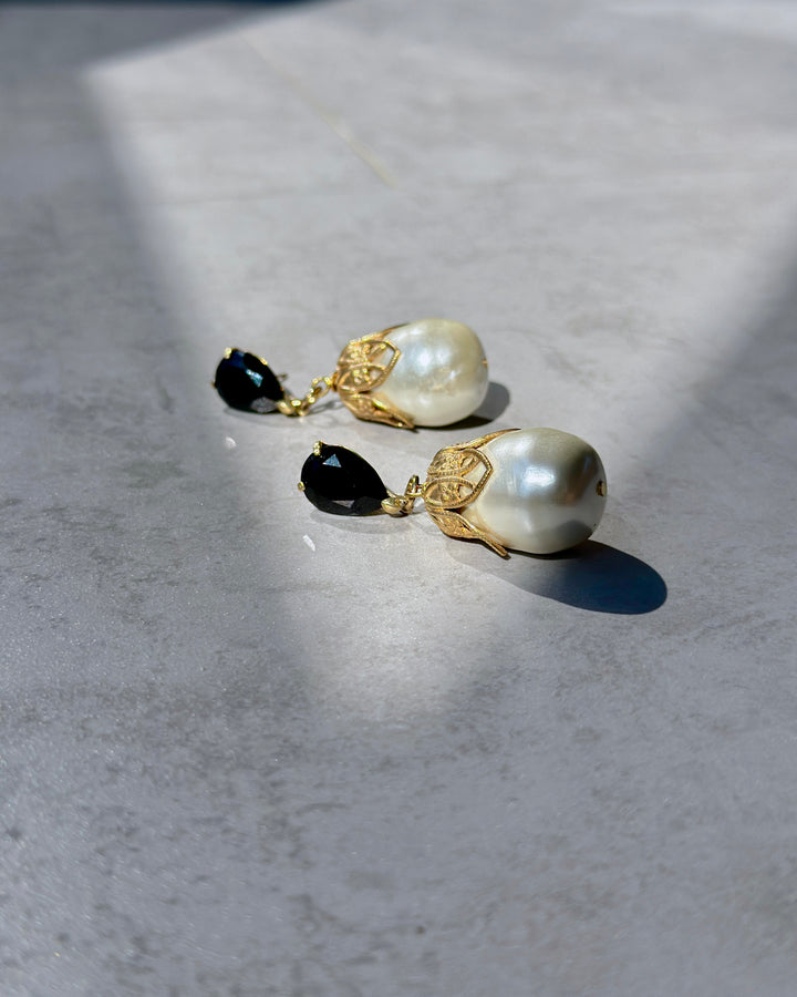 Gothic Grande Pearl Earrings