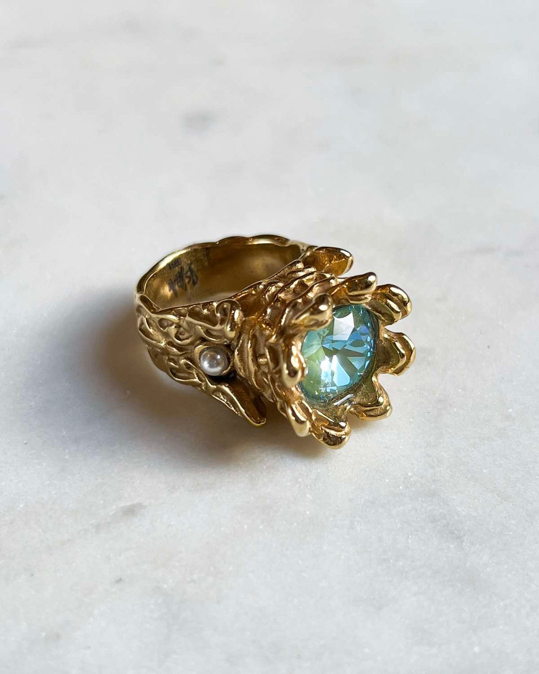 Crystal Royal Ring - Gold