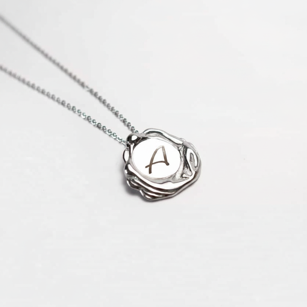 Liquify Medallion - Personalise Engraving