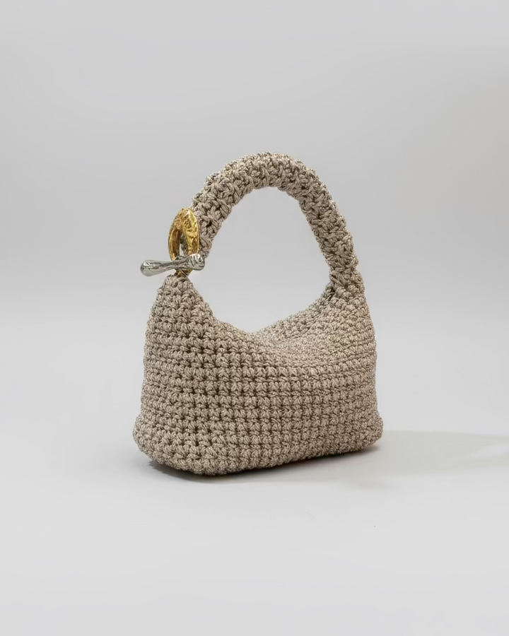 Medium Gigi Clasp Bag - Metallic Platinum