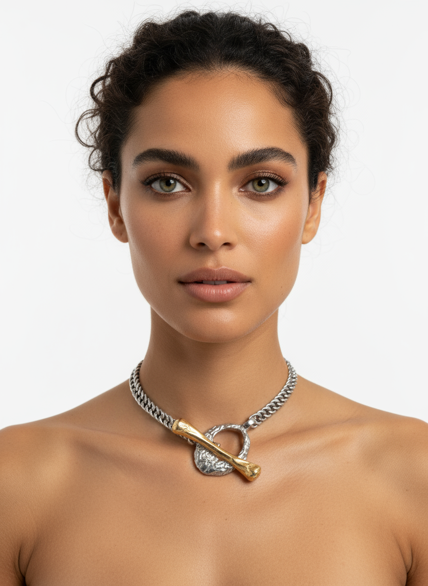 The Clasp - Oversized Choker