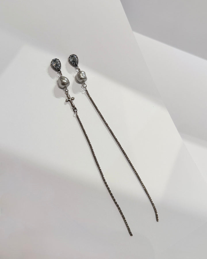 Realic Treads Earrings