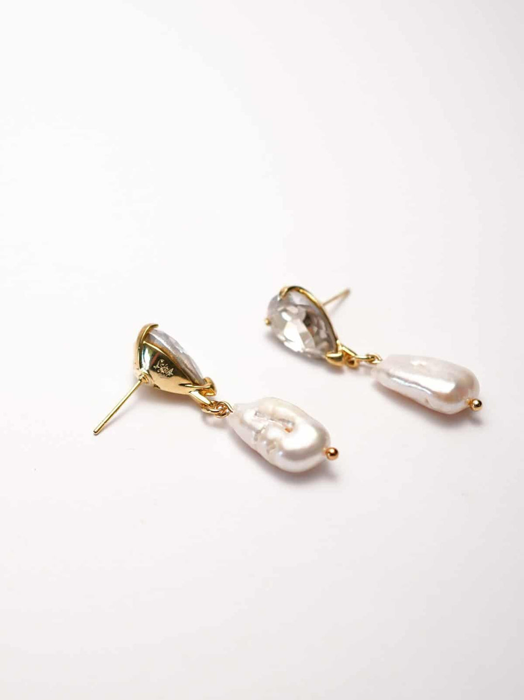 River Pearl Earrings