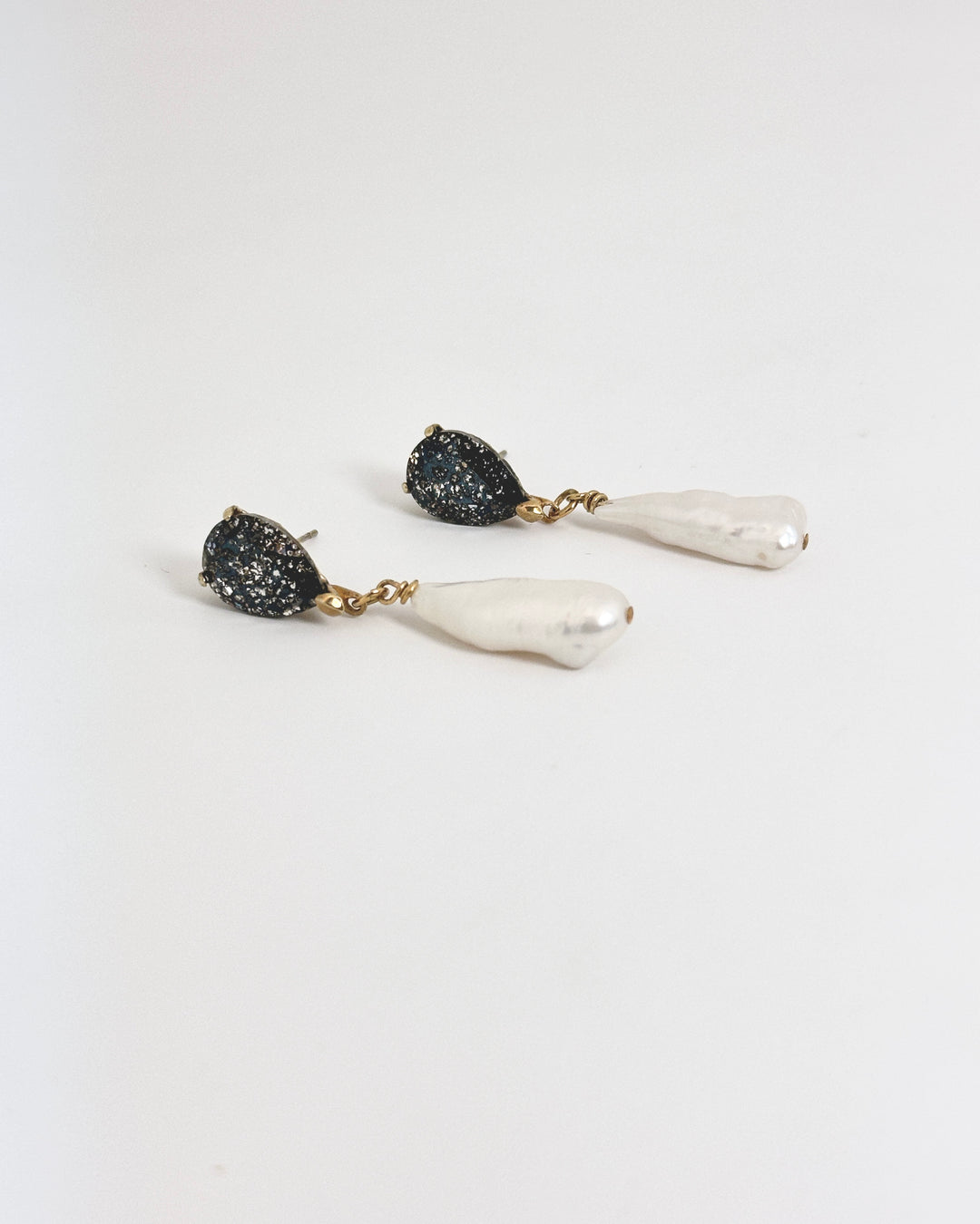 River Pearl Earrings