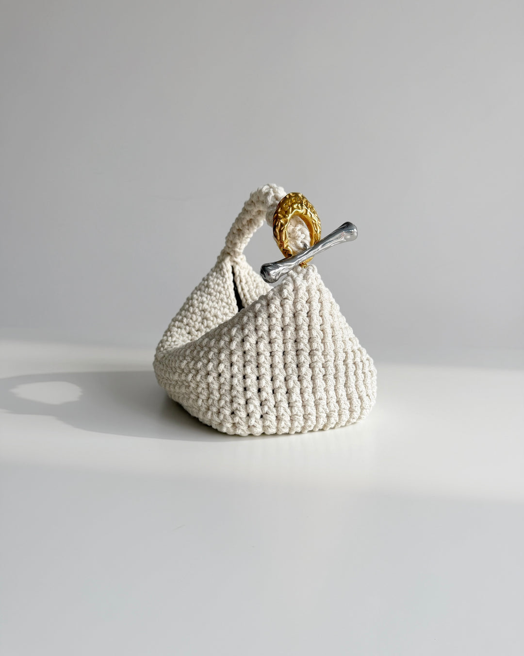 Gigi Clasp Bag - White
