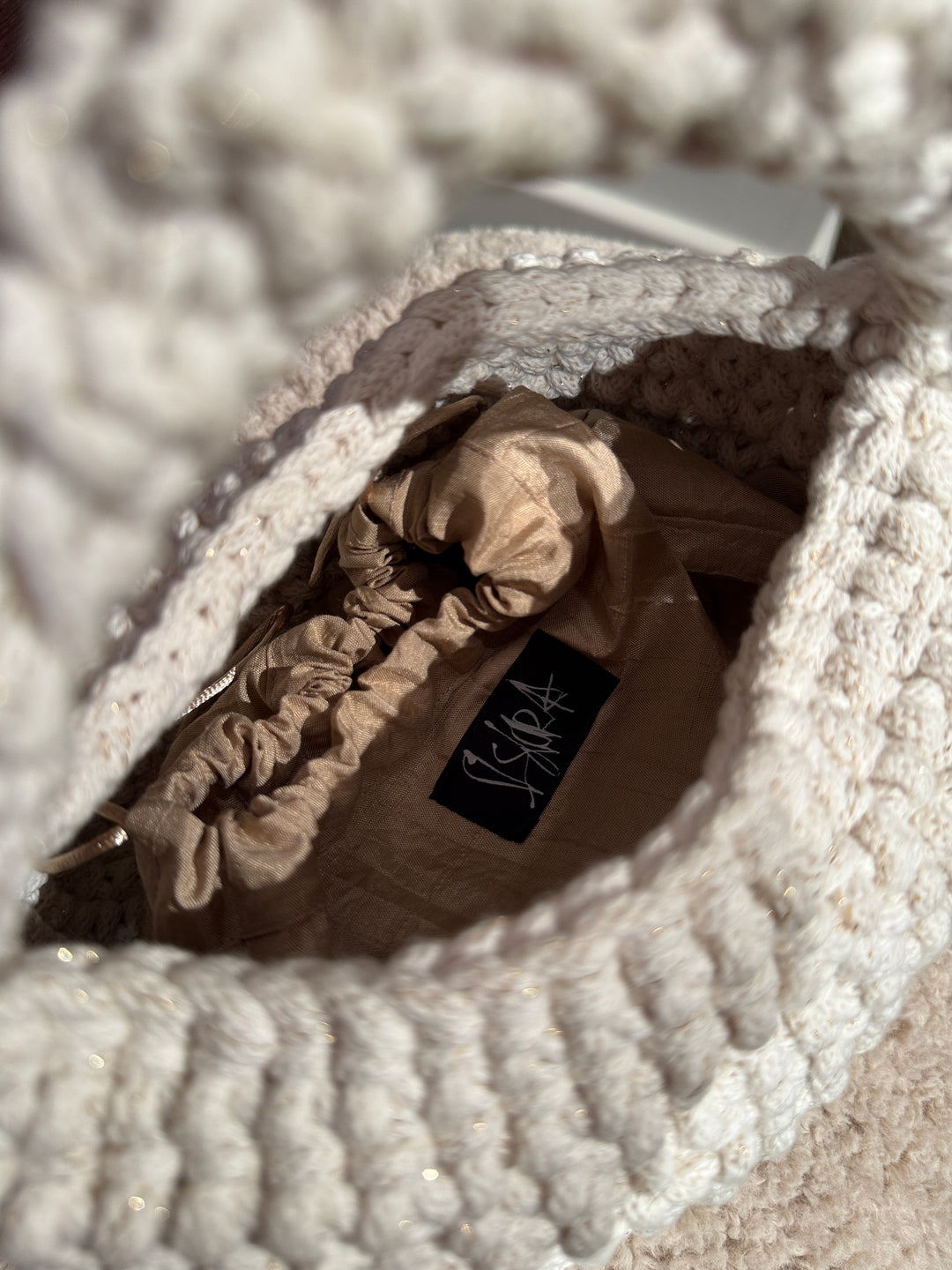 Small Gigi Clasp Bag - White