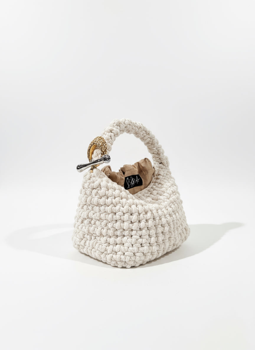 Small Gigi Clasp Bag - White