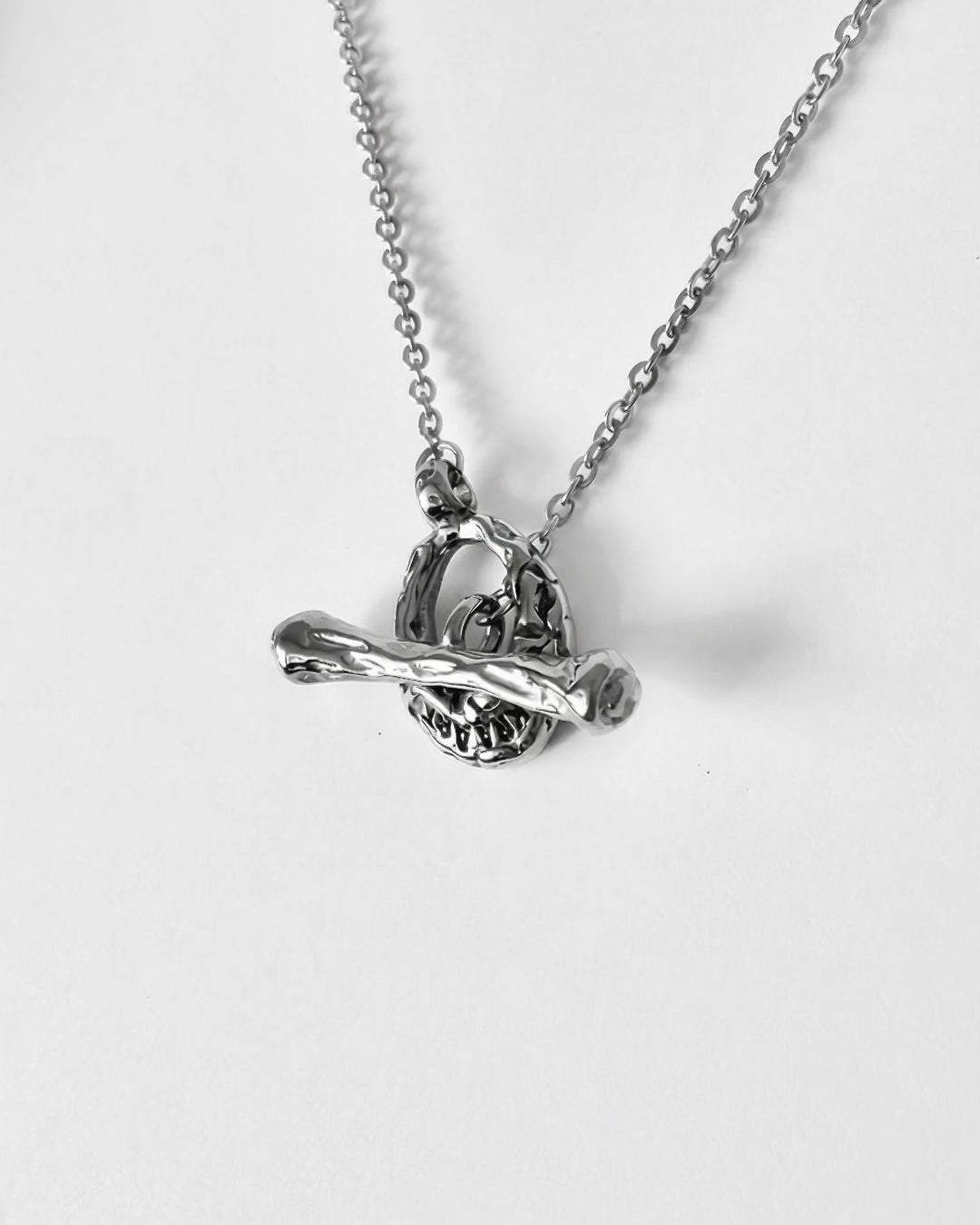 Tiny Clasp Necklace