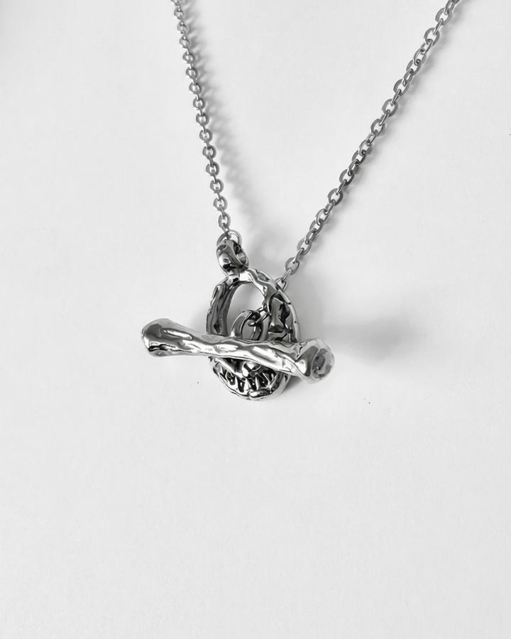 Tiny Clasp Necklace