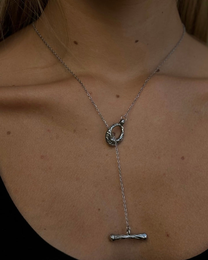 Tiny Clasp Necklace