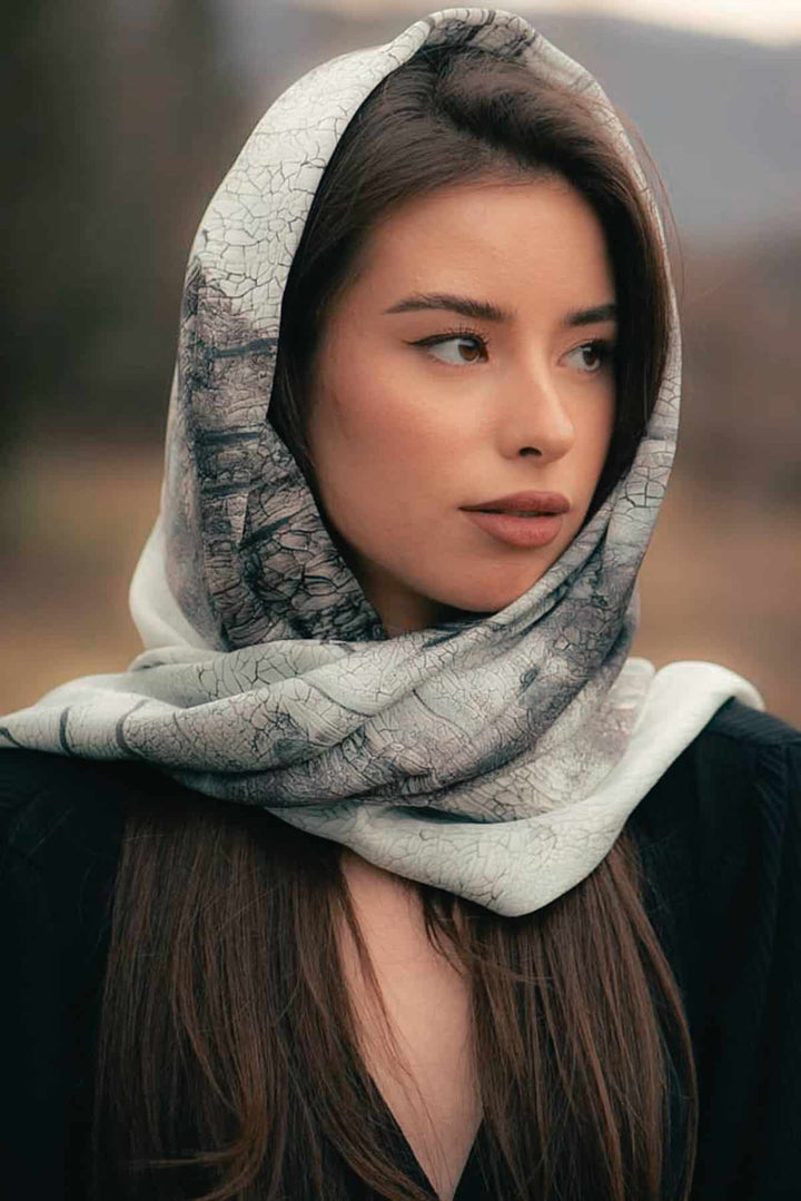 Traces of Ecstasy Scarf