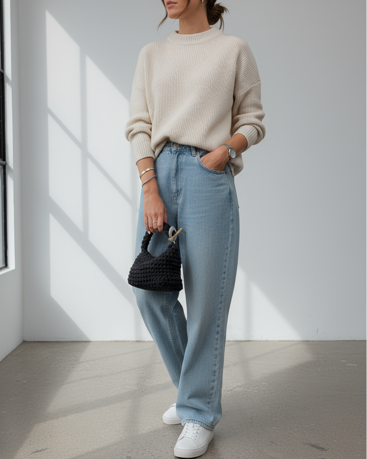 Small Gigi Clasp Bag - Black