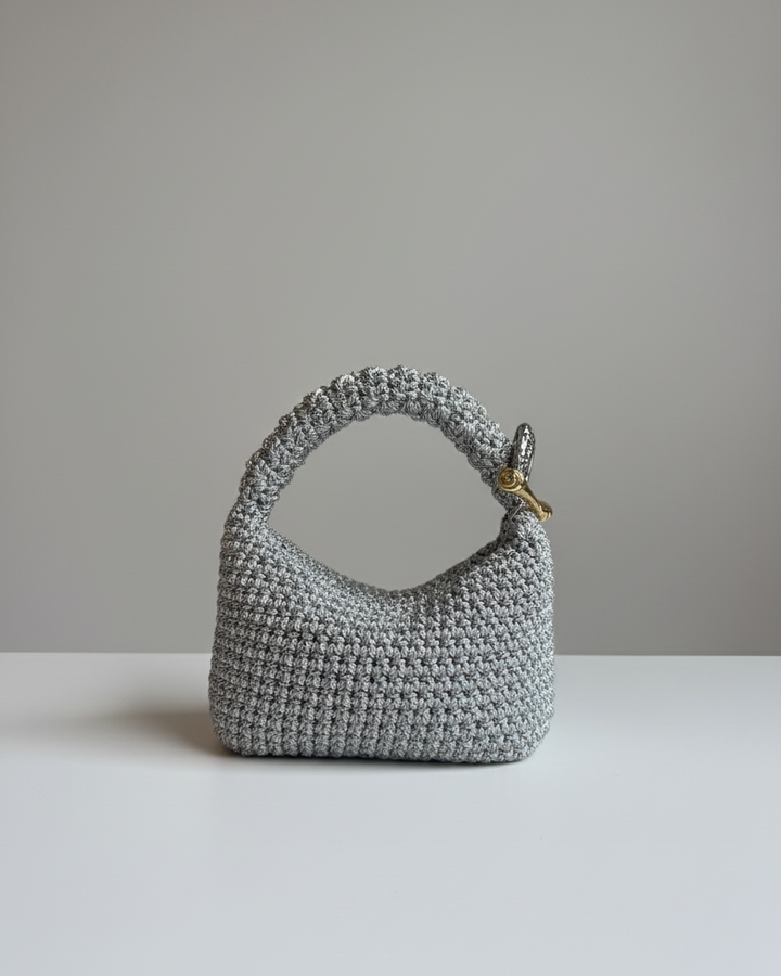 Medium Gigi Clasp Bag - Metallic Silver
