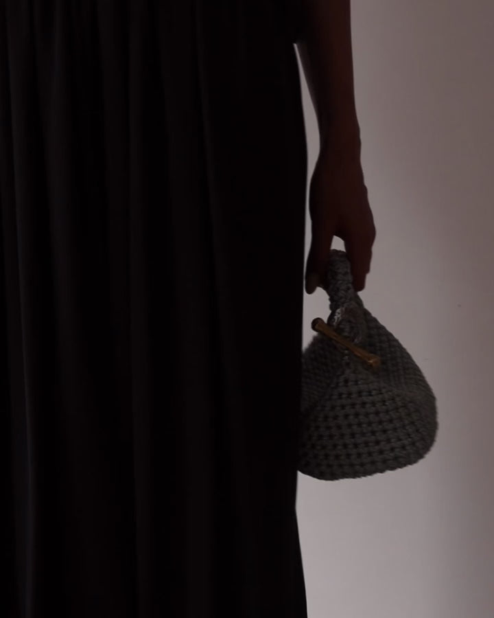 GGIG CLASP BAG _ METALLIC SILVER 